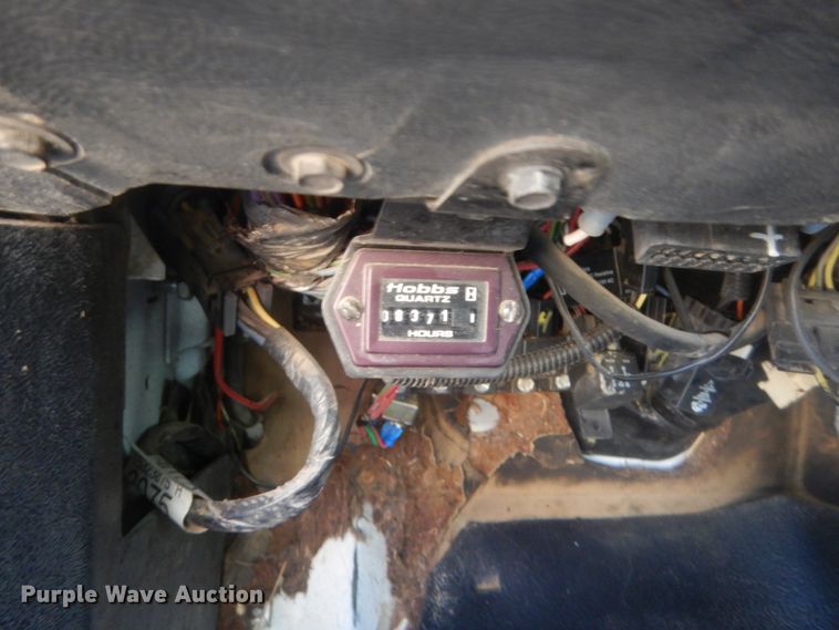 image for item HG9890 1999 GMC 7500  utility / service truck