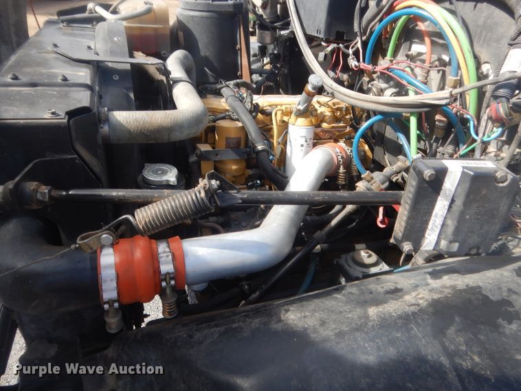 image for item HG9890 1999 GMC 7500  utility / service truck