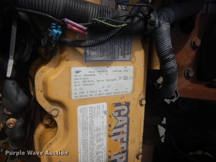 image for item HG9890 1999 GMC 7500  utility / service truck