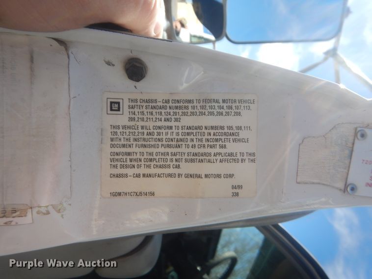 image for item HG9890 1999 GMC 7500  utility / service truck