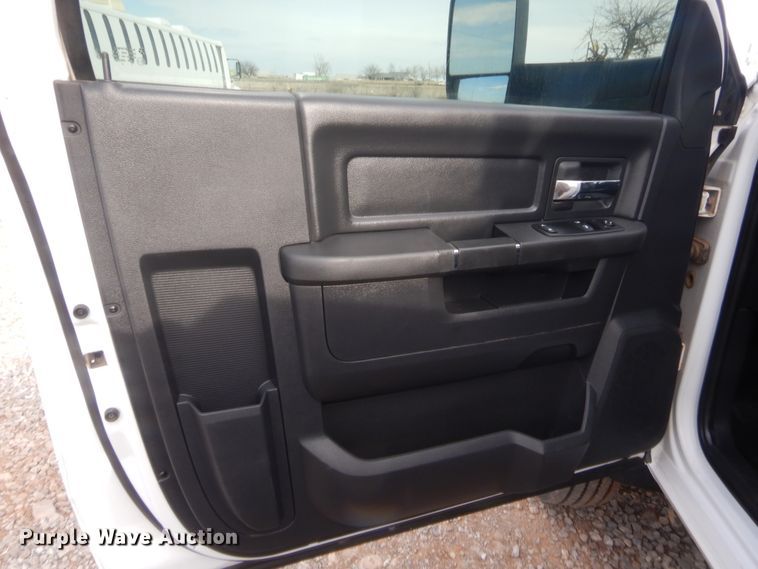 image for item HG9917 2011 Dodge Ram 5500  utility / service truck