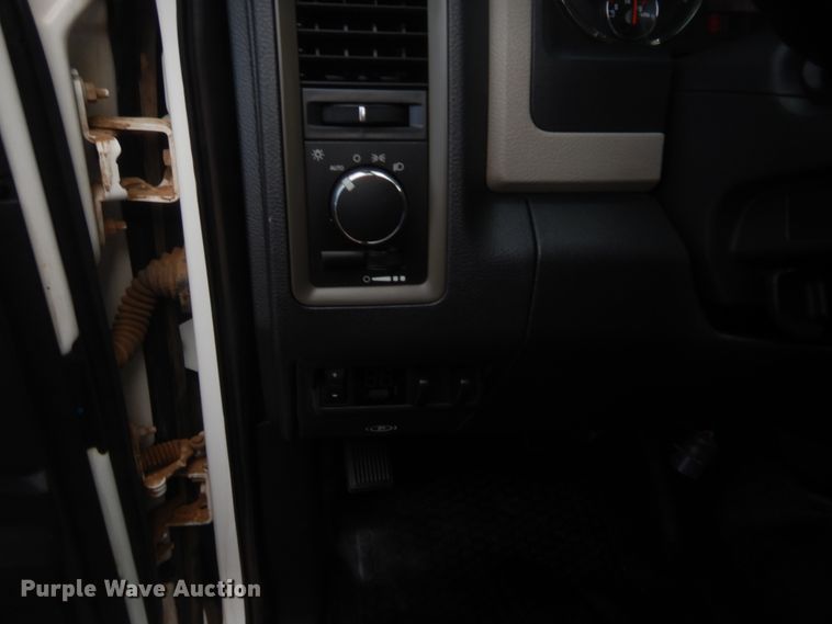 image for item HG9917 2011 Dodge Ram 5500  utility / service truck