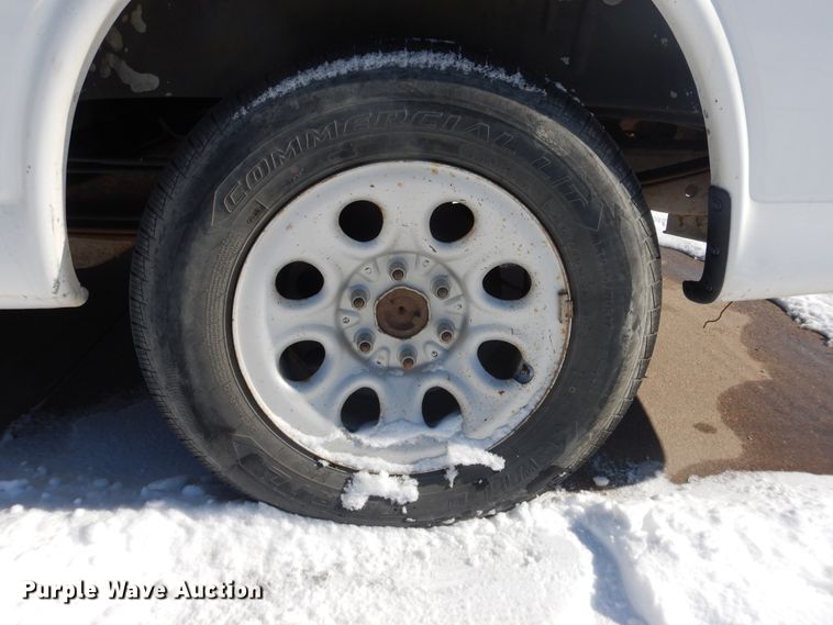 image for item HI9026 2009 Chevrolet Express 1500  van