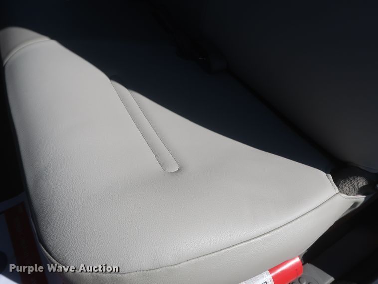 image for item HK9704 2003 Ford F450 Super Duty  flatbed truck