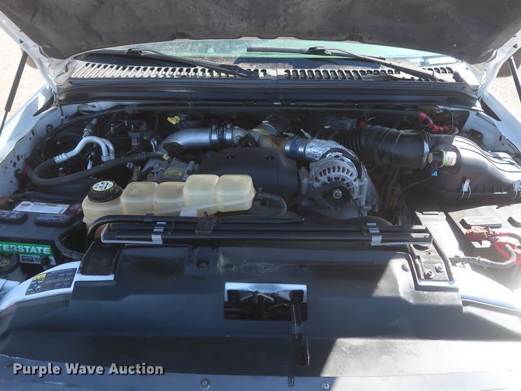 image for item HK9704 2003 Ford F450 Super Duty  flatbed truck