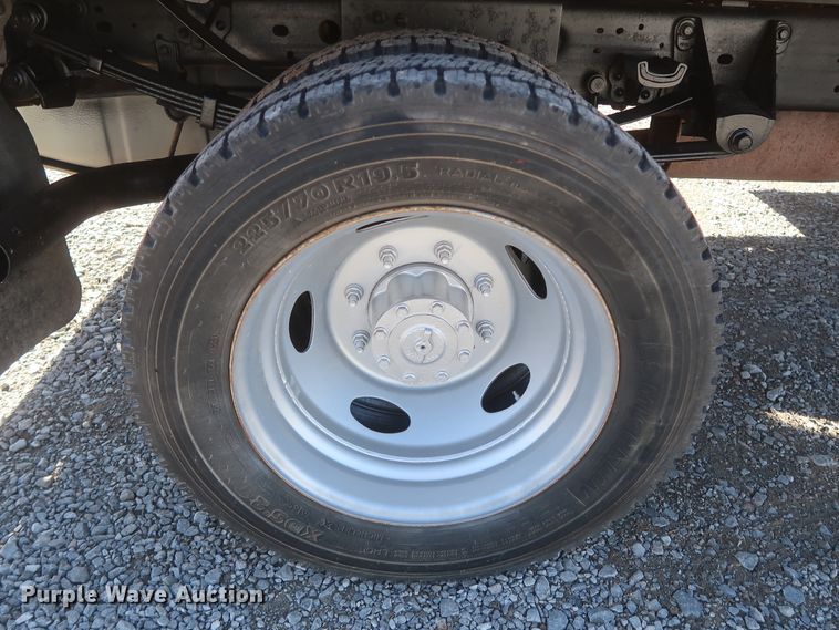 image for item HK9704 2003 Ford F450 Super Duty  flatbed truck