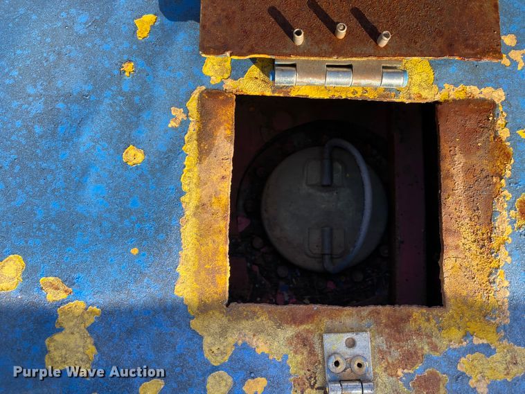 image for item HL9533 Ford Pinto race car