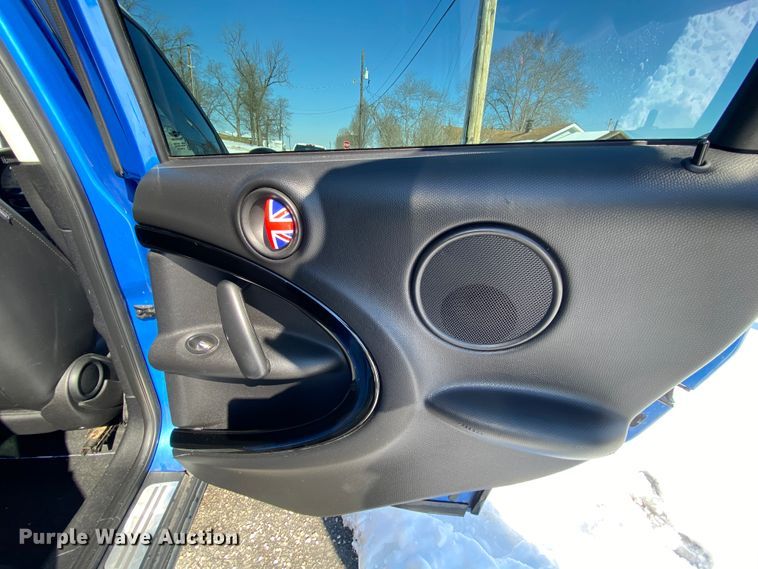 image for item HR9440 2011 Mini Cooper