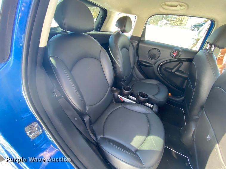 image for item HR9440 2011 Mini Cooper