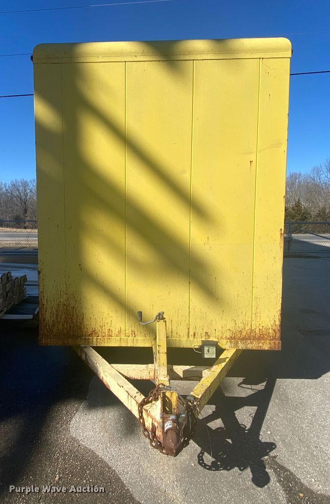 image for item HR9443 2004 Eagle  enclosed cargo trailer