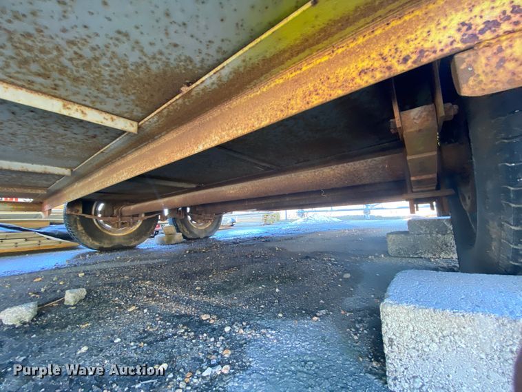 image for item HR9443 2004 Eagle  enclosed cargo trailer