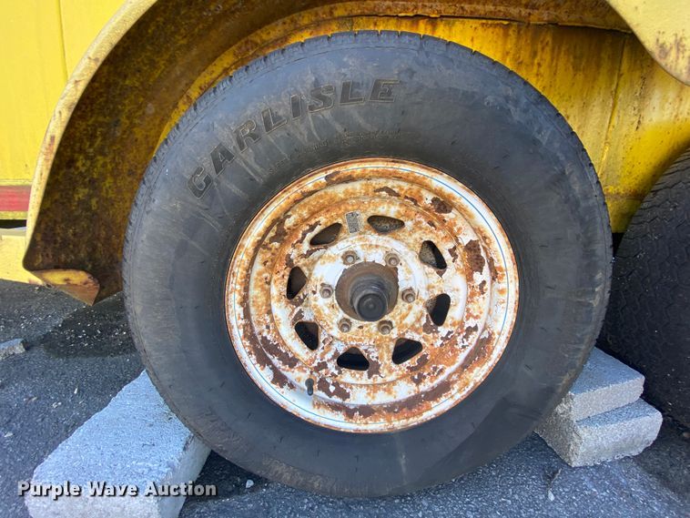 image for item HR9443 2004 Eagle  enclosed cargo trailer