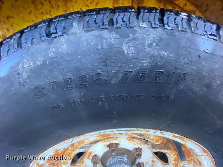 image for item HR9443 2004 Eagle  enclosed cargo trailer