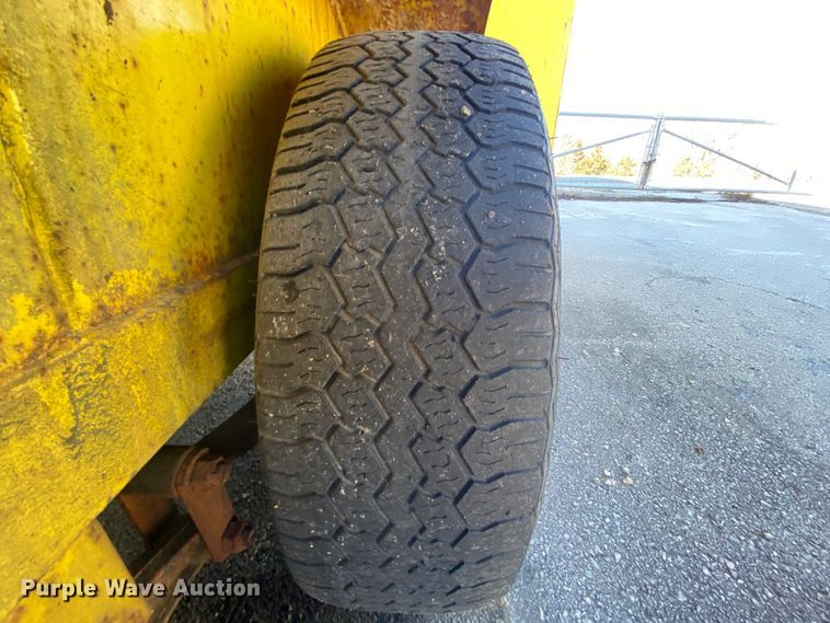 image for item HR9443 2004 Eagle  enclosed cargo trailer