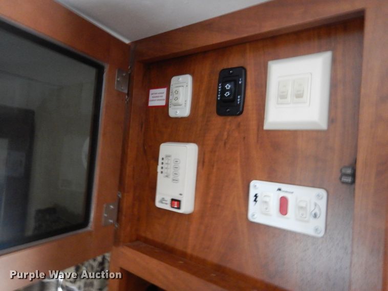 image for item HS9856 2014 Keystone Passport  camper