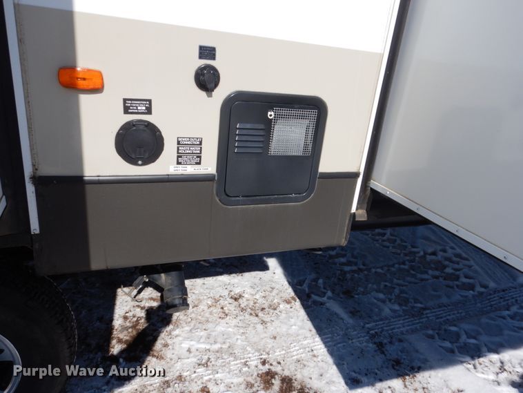 image for item HS9931 2013 Keystone BHS320 Sprinter  camper