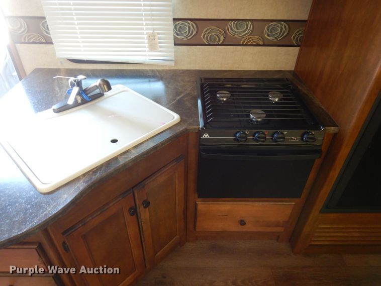 image for item HS9931 2013 Keystone BHS320 Sprinter  camper