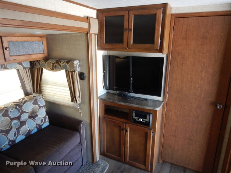 image for item HS9931 2013 Keystone BHS320 Sprinter  camper