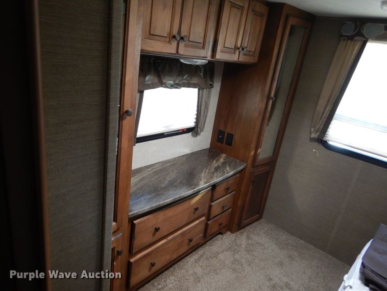 image for item HS9931 2013 Keystone BHS320 Sprinter  camper