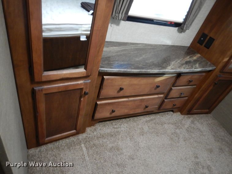 image for item HS9931 2013 Keystone BHS320 Sprinter  camper