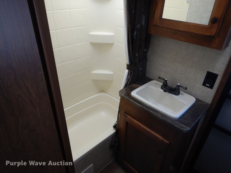 image for item HS9931 2013 Keystone BHS320 Sprinter  camper