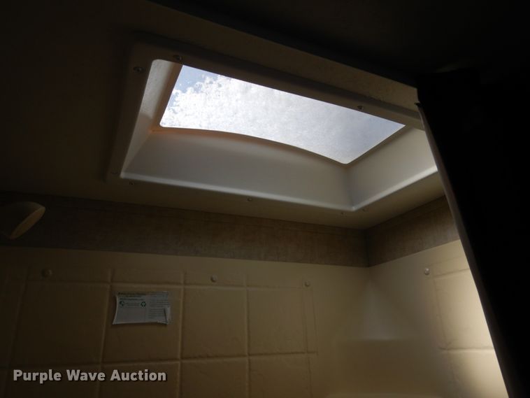 image for item HS9931 2013 Keystone BHS320 Sprinter  camper