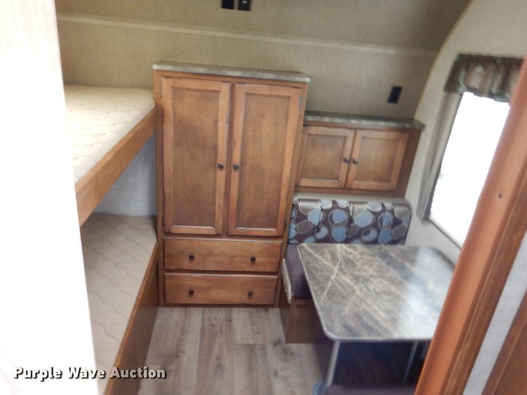 image for item HS9931 2013 Keystone BHS320 Sprinter  camper