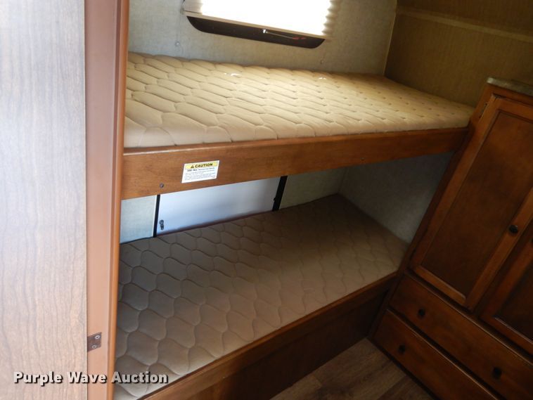 image for item HS9931 2013 Keystone BHS320 Sprinter  camper