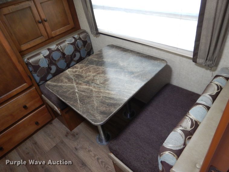 image for item HS9931 2013 Keystone BHS320 Sprinter  camper