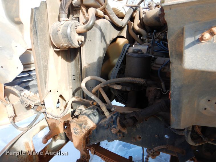 image for item HW9876 1998 Ford F700  propane truck