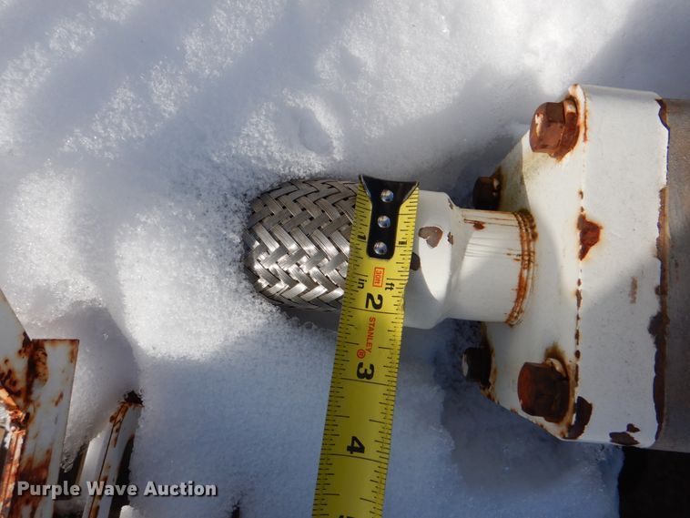 image for item HW9876 1998 Ford F700  propane truck