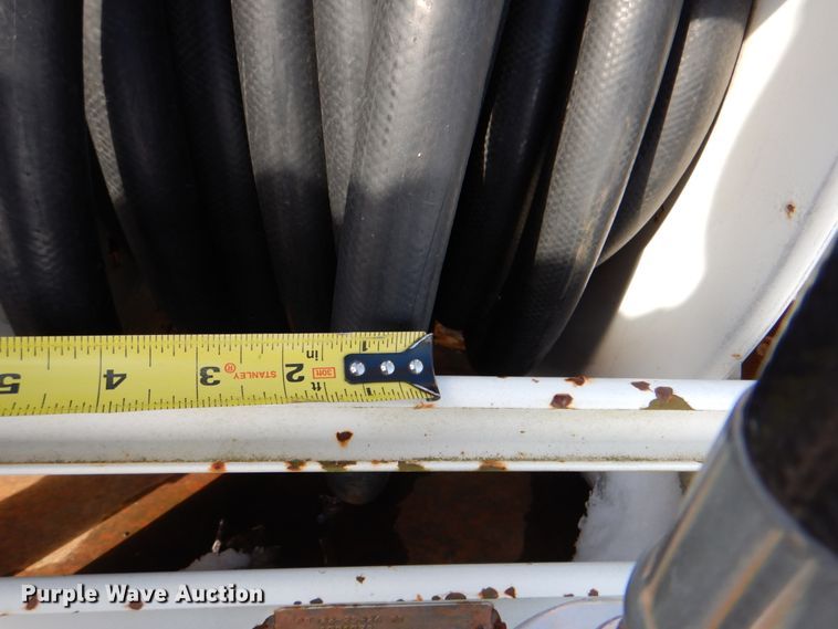 image for item HW9876 1998 Ford F700  propane truck