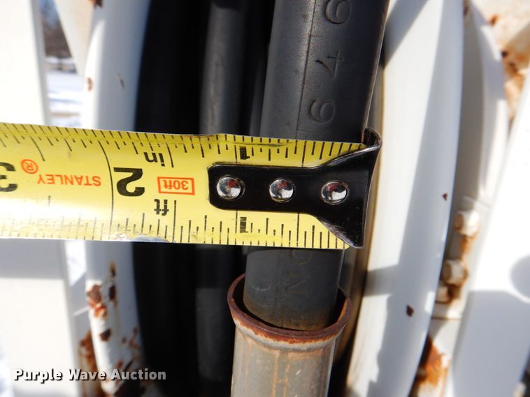 image for item HW9876 1998 Ford F700  propane truck