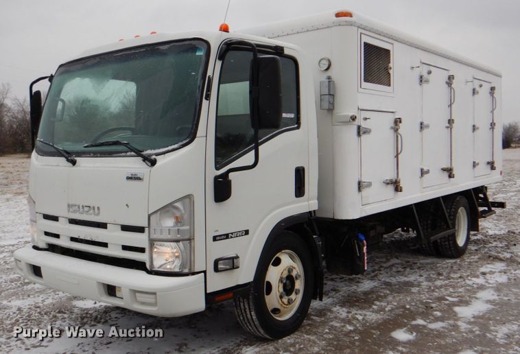 image for item HX9144 2015 Isuzu NPR  refrigerated delivery truck