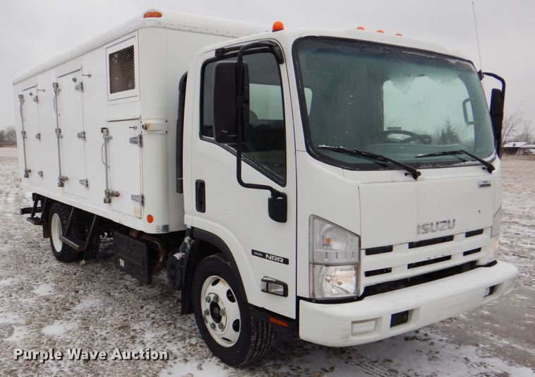 image for item HX9144 2015 Isuzu NPR  refrigerated delivery truck