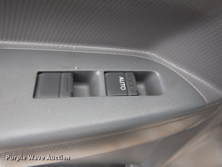 image for item HX9144 2015 Isuzu NPR  refrigerated delivery truck