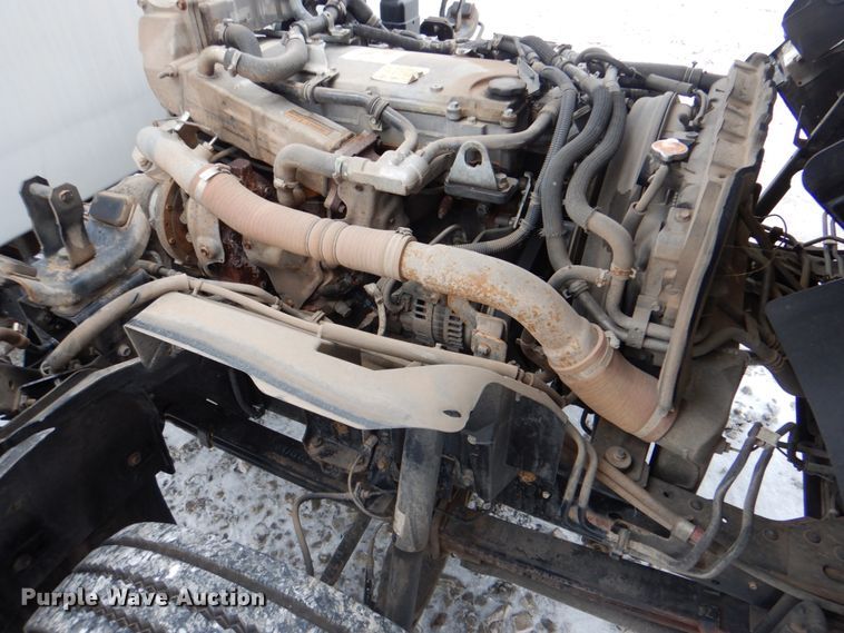 image for item HX9144 2015 Isuzu NPR  refrigerated delivery truck