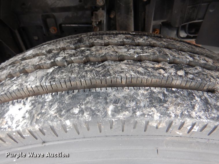 image for item HX9144 2015 Isuzu NPR  refrigerated delivery truck