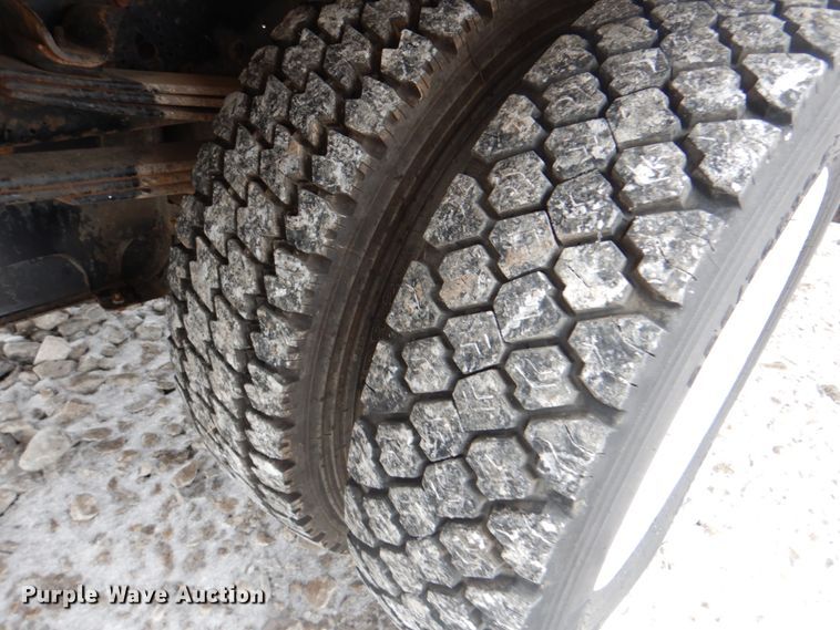 image for item HX9144 2015 Isuzu NPR  refrigerated delivery truck