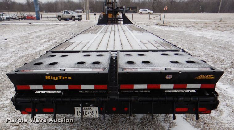 image for item HX9145 2020 Big Tex 25GN-35BK+5MR  equipment trailer