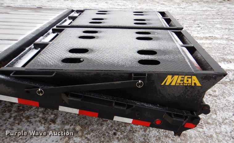 image for item HX9145 2020 Big Tex 25GN-35BK+5MR  equipment trailer