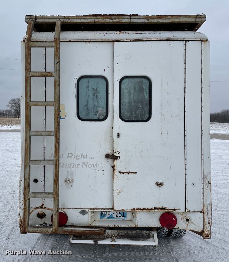 image for item HX9807 1975 Chevrolet  delivery truck