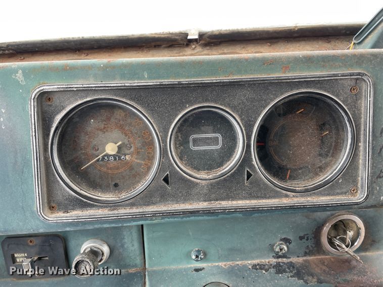 image for item HX9807 1975 Chevrolet  delivery truck