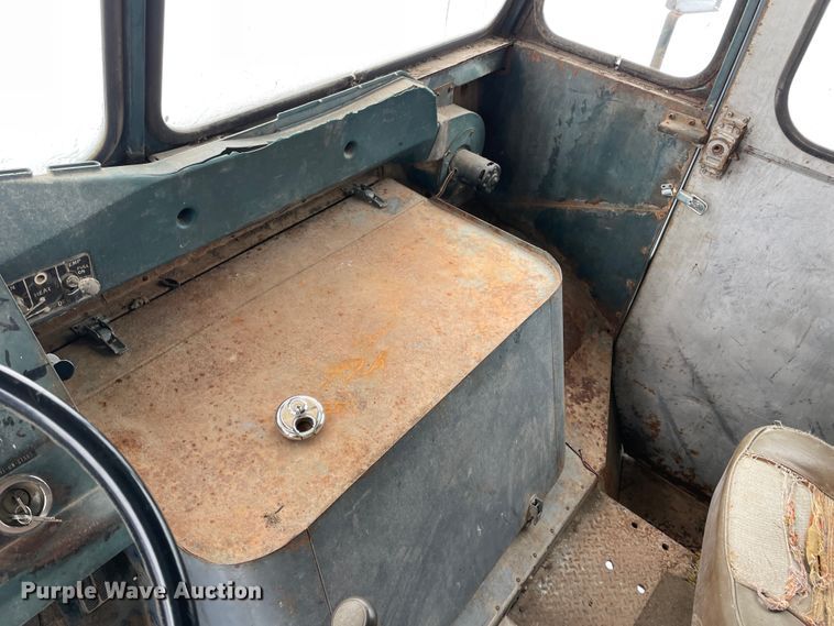 image for item HX9807 1975 Chevrolet  delivery truck