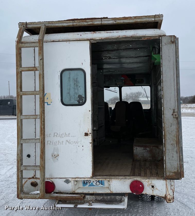 image for item HX9807 1975 Chevrolet  delivery truck