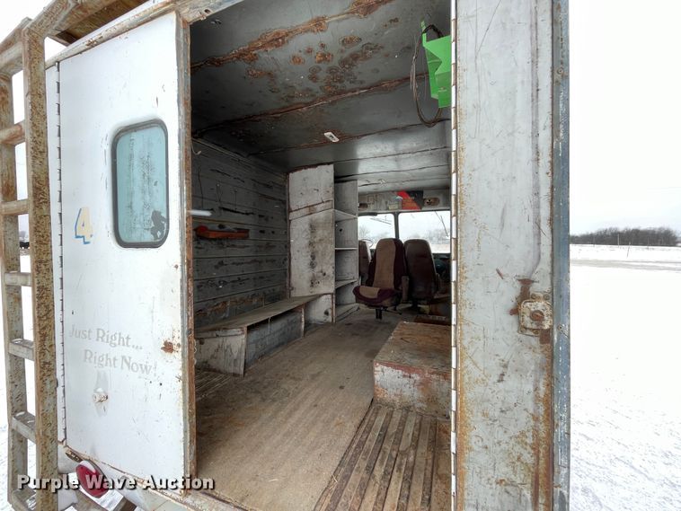 image for item HX9807 1975 Chevrolet  delivery truck