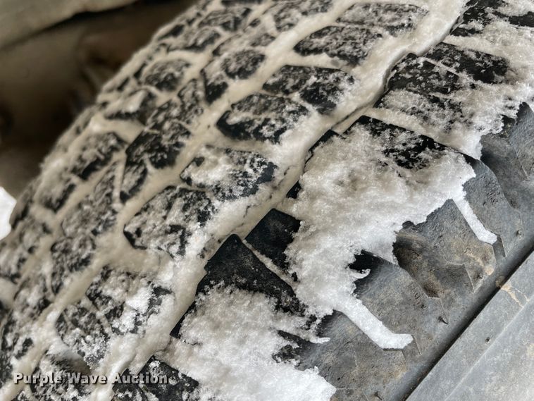 image for item HX9807 1975 Chevrolet  delivery truck