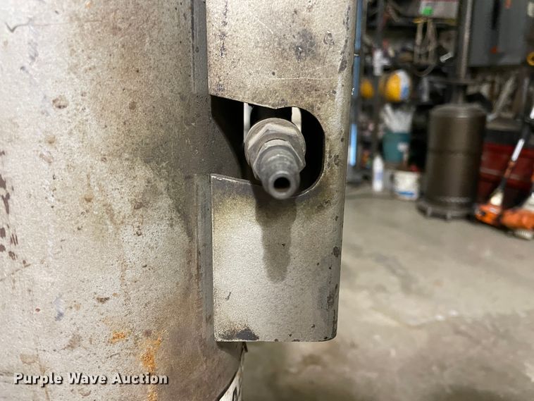 image for item HX9812 St Joseph Gray pneumatic floor jack