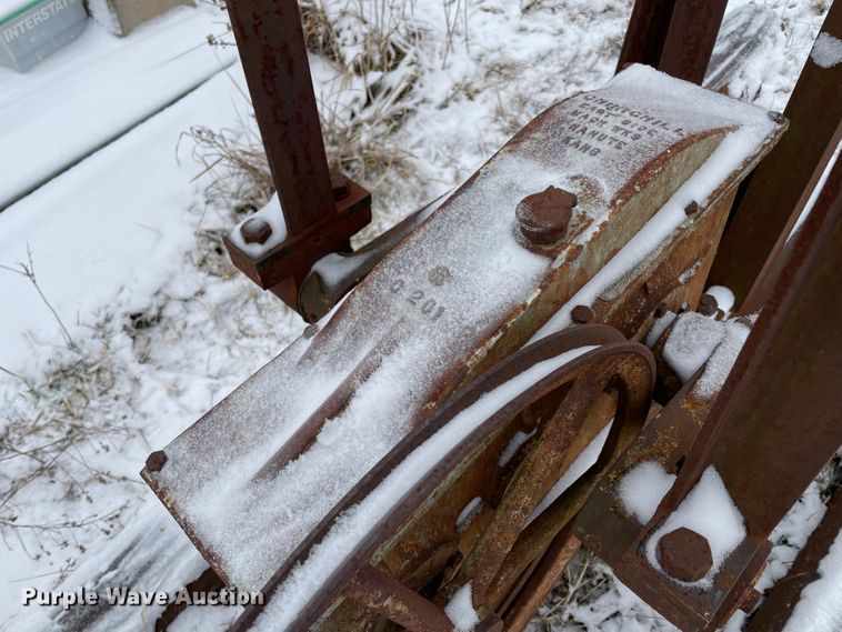 image for item HX9813 (2) oil pump-jacks