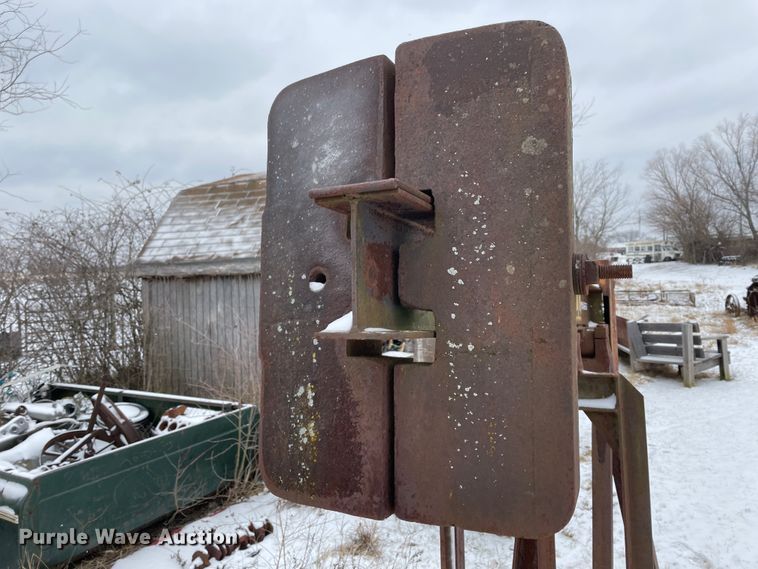 image for item HX9813 (2) oil pump-jacks